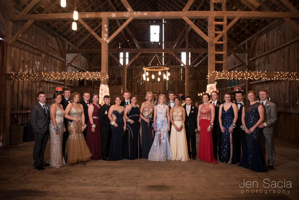 8 ways to take better prom pics!